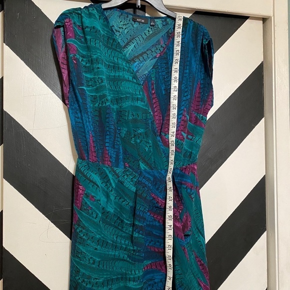 Apt. 9 Dress Ruffle Size S - Picture 2 of 10